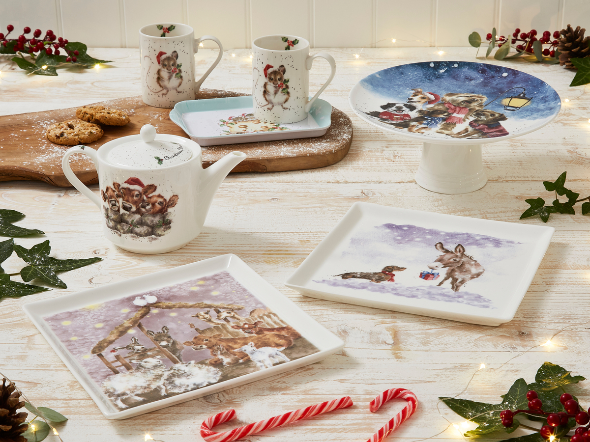 Wrendale Designs Christmas Calves Teapot, Cows image number null